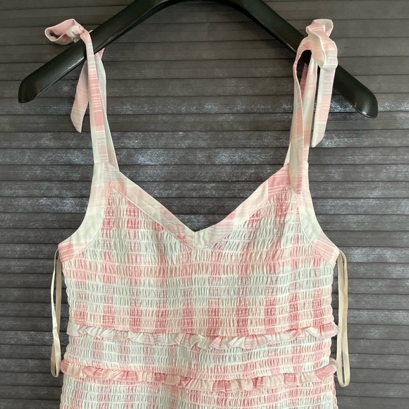 BCBG SMOCKED DRESS - Picture 2 of 6